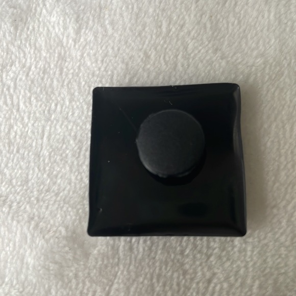 T.S. 1989 Croc Charm - Picture 3 of 3